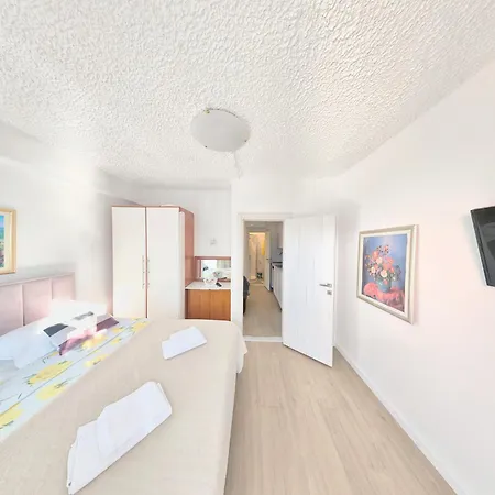 Iva Apartment Omis