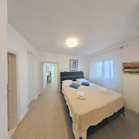 Iva Apartment